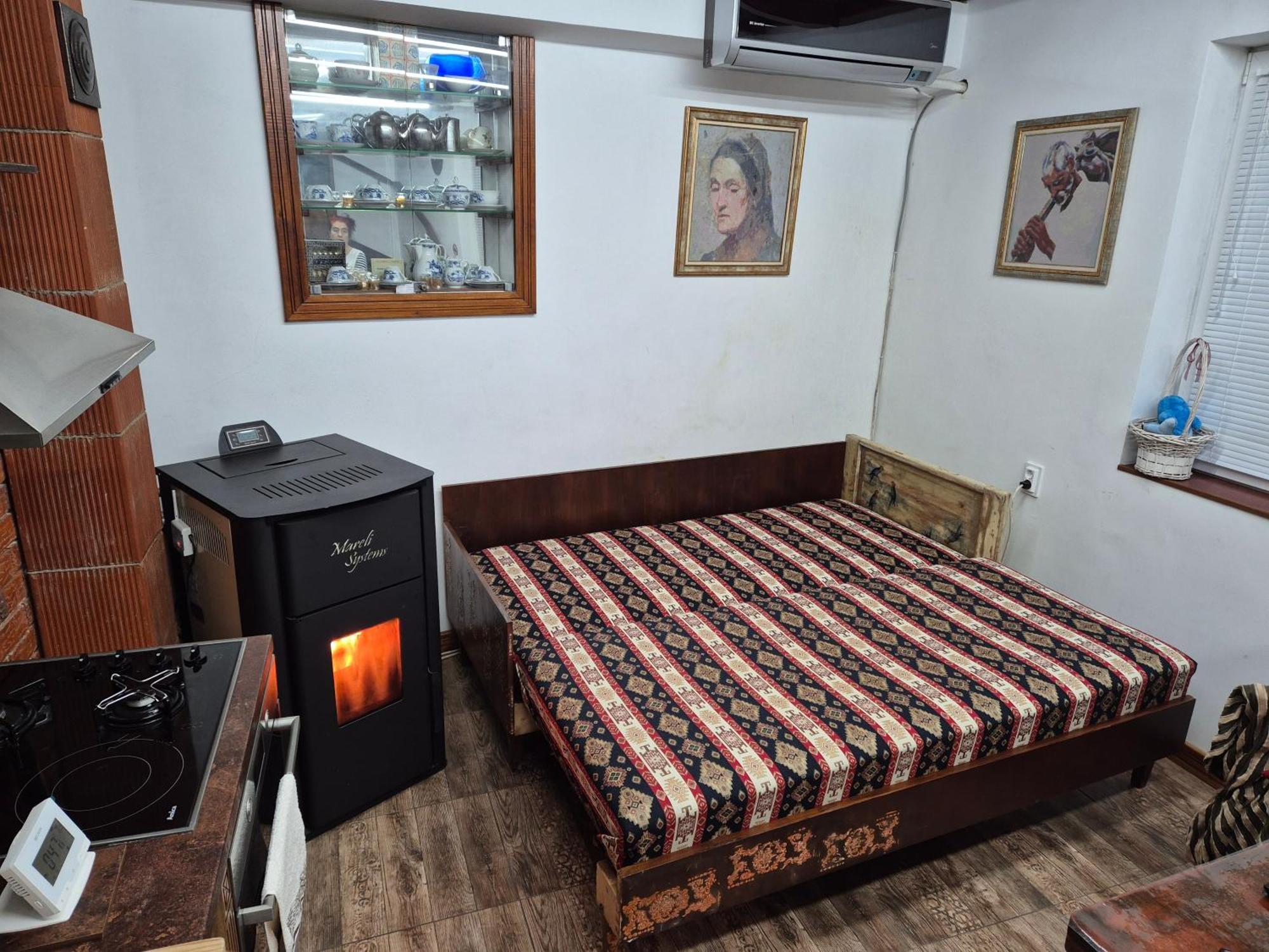 Modern And Old Lodge Sofia Ngoại thất bức ảnh